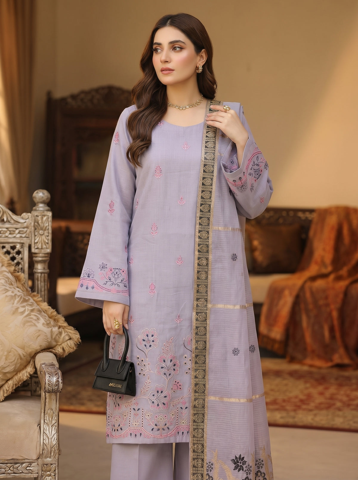 RTS | Bana Dora Lawn 3PC Heavy Embroidered Suit with Jacquard Dupatta